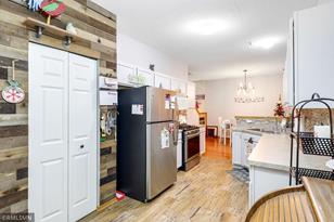 1576 Countryside Dr - Photo 3