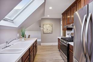 710 Summit Ave - Photo 3