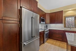 132 Bank St SE - Photo 5