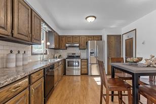 5489 W 134th St - Photo 3