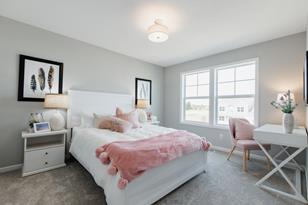 1939 Fallbrooke Dr - Photo 3