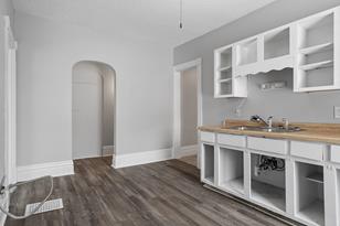 509 E 4th Street SW - Photo 11