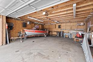 1045 Beatrice St - Photo 19