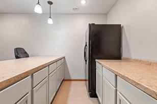 839 Forest Edge Dr - Photo 21