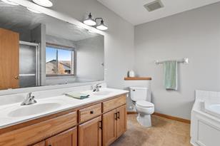 839 Forest Edge Dr - Photo 11