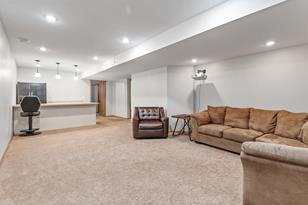 839 Forest Edge Dr - Photo 19