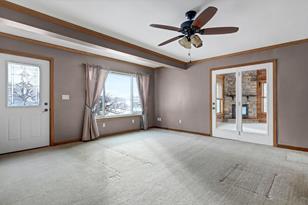 197 Hilltop Dr - Photo 5