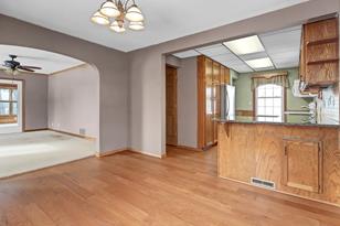 197 Hilltop Dr - Photo 3