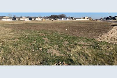 829 Escalade Lane SE, Owatonna, MN 55060 - Photo 1