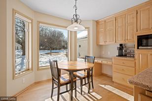 2599 Parkview Dr - Photo 17