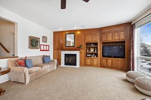 1655 Field Drive - Photo 5