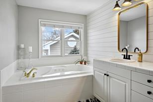 4398 Wilshire Blvd - Photo 15