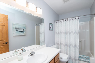 4235 Stoneham Ln, Rochester MN  55901-3719 exterior