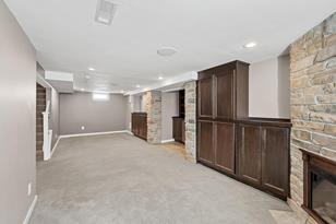 801 Iowa Ave W - Photo 11