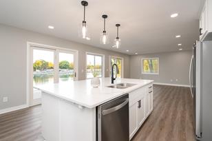 16000 Eagle Creek Ave SE - Photo 7