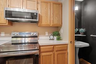 11411 Elmwood Ave N - Photo 5