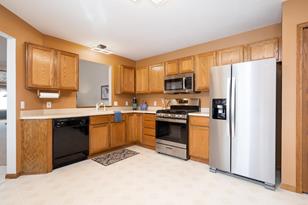 7554 Ojibway Park Bay - Photo 5