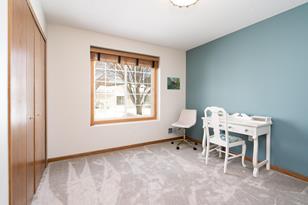 7554 Ojibway Park Bay - Photo 9