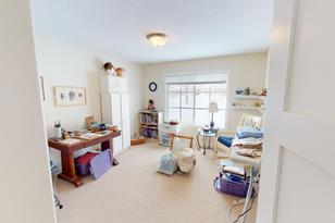 905 17th St SE - Photo 9