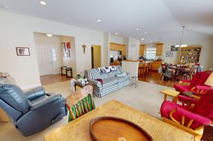 905 17th St SE - Photo 3