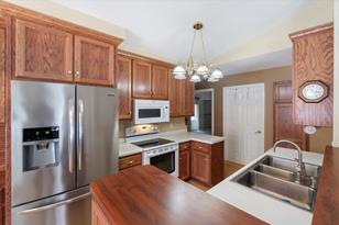 102 3rd Ave NW - Photo 3