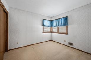 621 Helene Pl NE - Photo 15