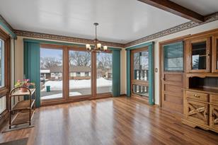 621 Helene Pl NE - Photo 3