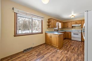 6048 Elm St - Photo 3