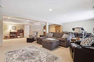 2055 Rushmore Dr - Photo 37