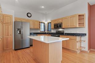 5016 Marigold Ave N - Photo 3