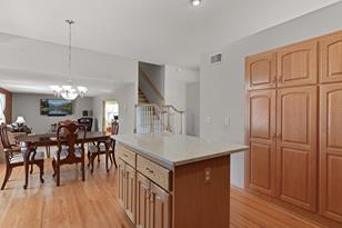 5016 Marigold Ave N - Photo 5