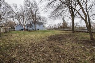 102 9th St W - Photo 17