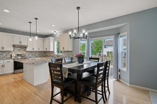 1820 Wyndam Dr - Photo 5