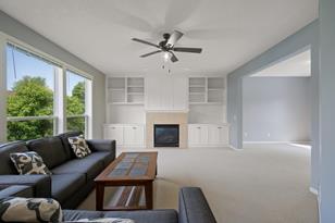 1820 Wyndam Dr - Photo 3