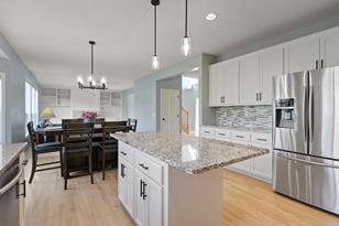 1820 Wyndam Dr - Photo 9