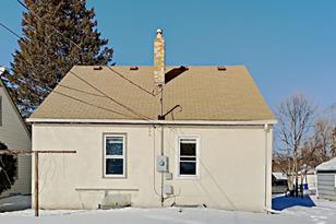 1946 Cottage Ave E - Photo 7