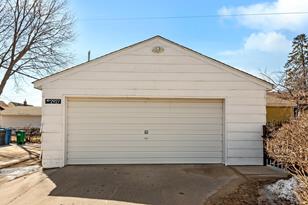 2927 Cleveland Street NE - Photo 25