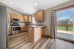 333 Inverness Dr - Photo 5