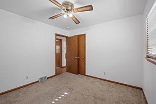 1450 Nevada Ave E - Photo 15