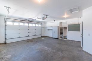 1067 Holton Ave - Photo 19