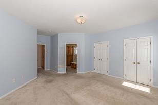 1067 Holton Ave - Photo 9