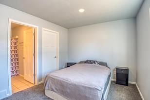 328 Gould Ave SE - Photo 17