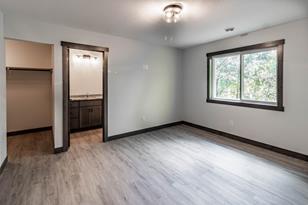 11734 Kings Ln SE - Photo 3