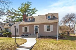 3017 York Ave N - Photo 23