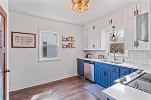 3017 York Ave N - Photo 19