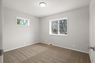 5249 W 95th St - Photo 29