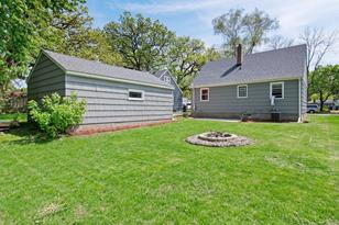 1679 Rose Ave E - Photo 19