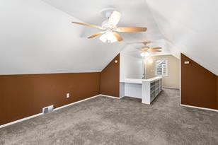 1679 Rose Ave E - Photo 9