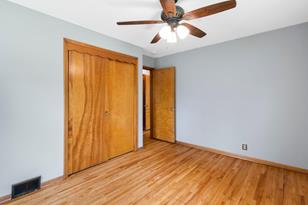 1679 Rose Ave E - Photo 3