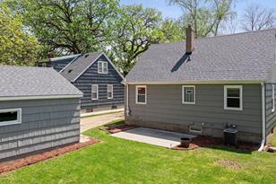 1679 Rose Ave E - Photo 17